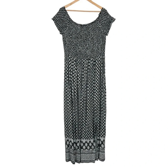 City Chic Off Shoulder Beach Dress Size Large/20 - Picture 3 of 14